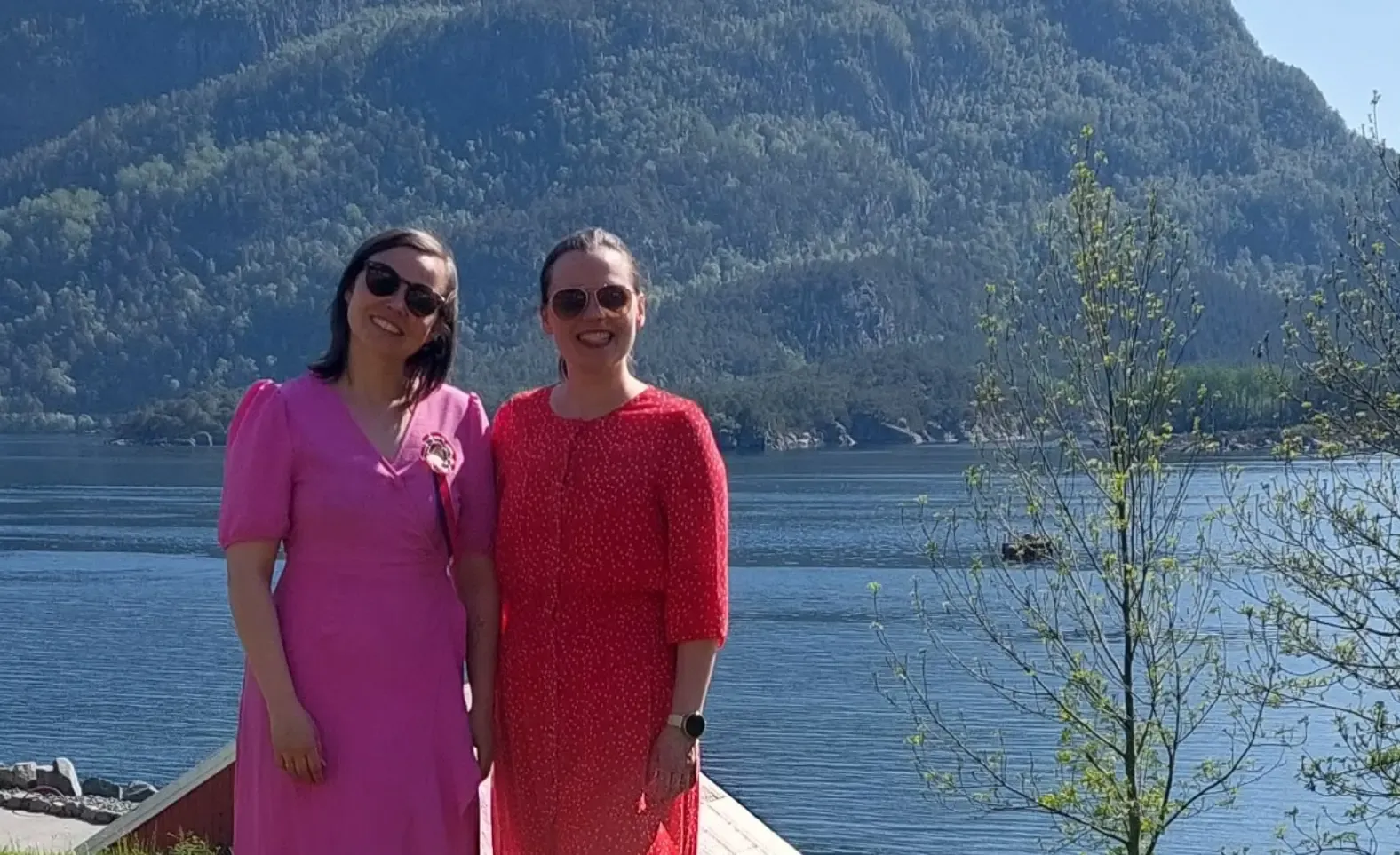 A photo of sisters keen to further develop the local community in Bremanger